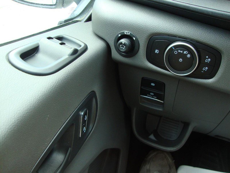 Used 2023 Ford Transit 350 XLT image 15