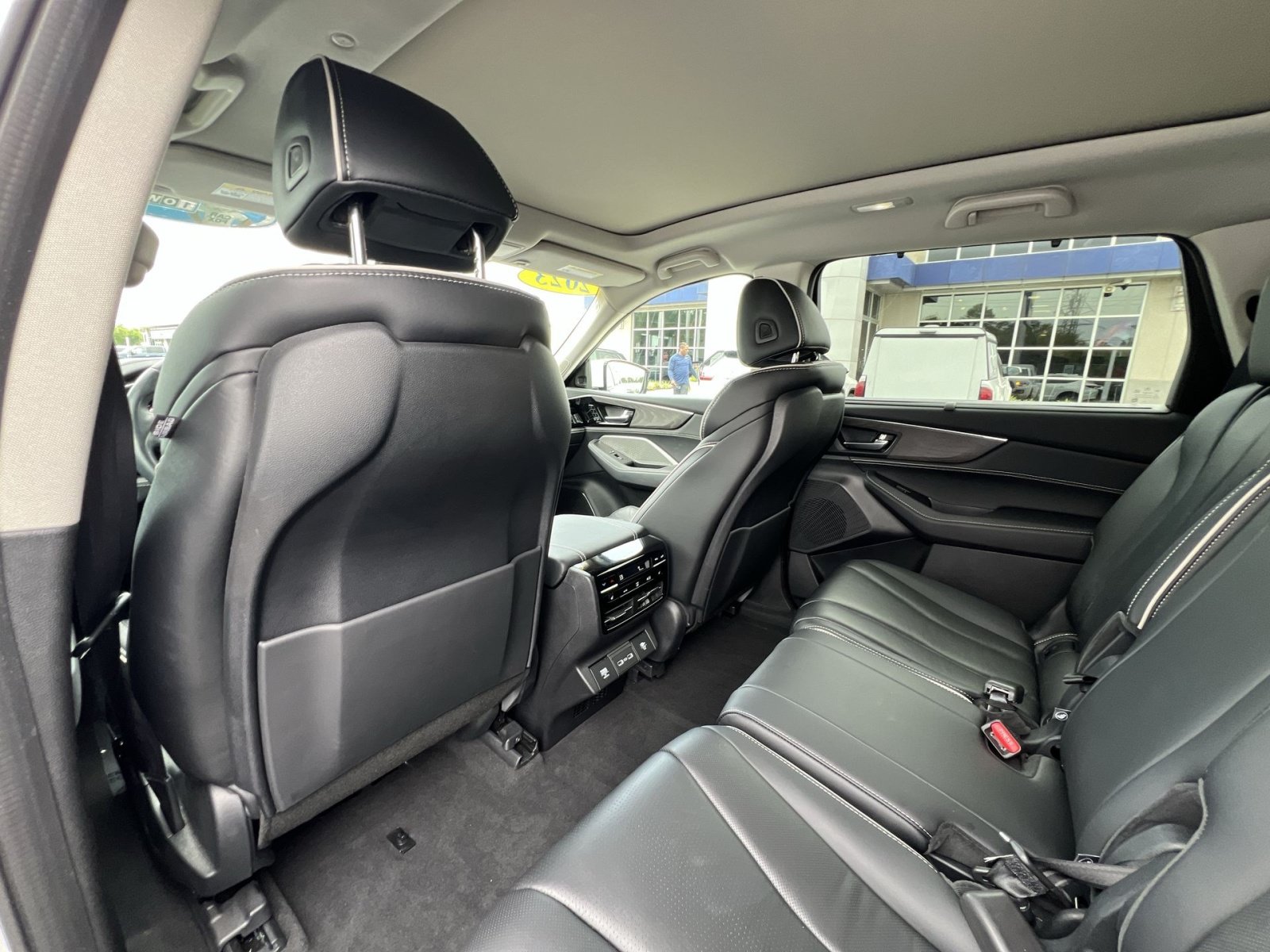 Certified 2023 Acura MDX SH-AWD w/ Advance Package image 23