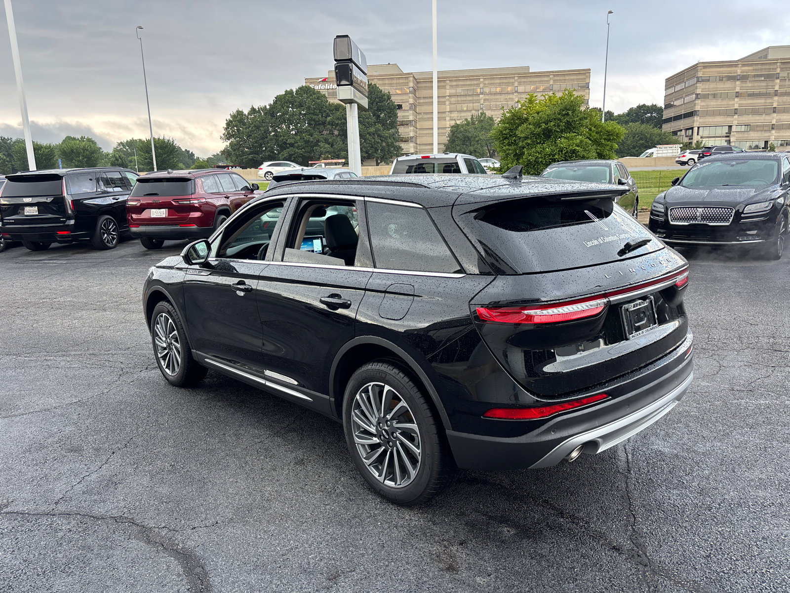 New 2025 Lincoln Corsair Reserve image 5