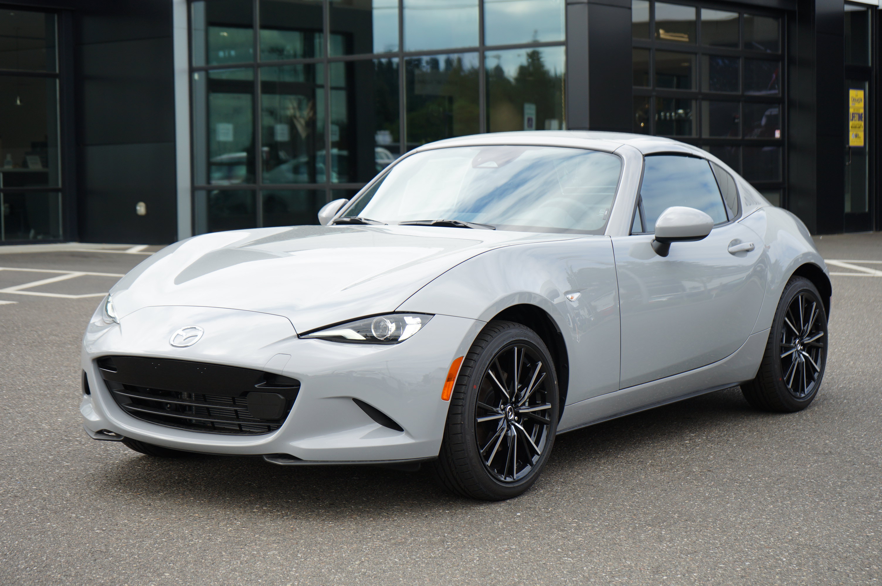 New 2026 MAZDA MX-5 Miata RF Grand Touring w/ Weather Package RWD image 9
