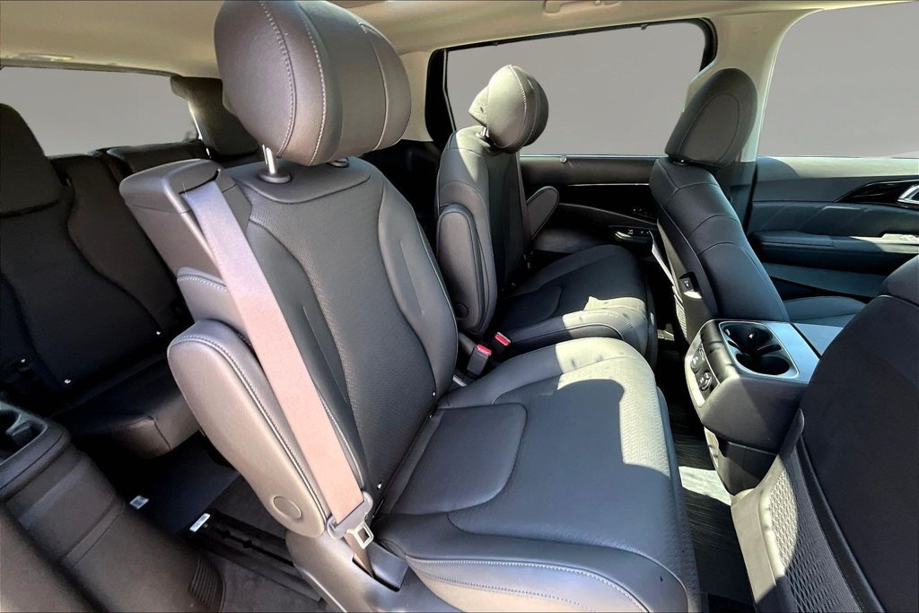 New 2027 Kia Carnival SX Prestige FWD image 10