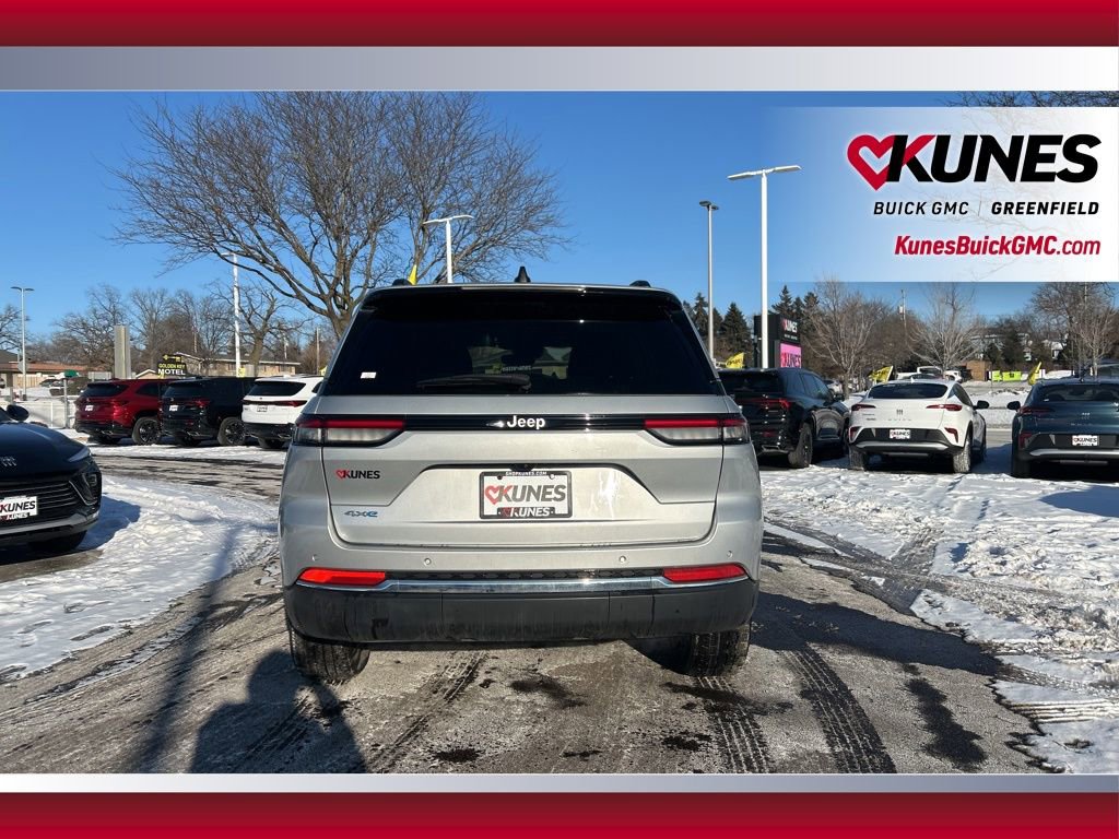 Used 2024 Jeep Grand Cherokee Limited 4xe image 8