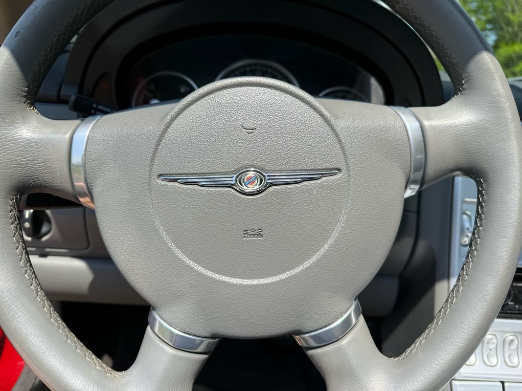 Used 2005 Chrysler Crossfire Limited RWD image 20
