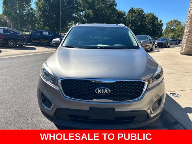 Used 2016 Kia Sorento FWD image 3