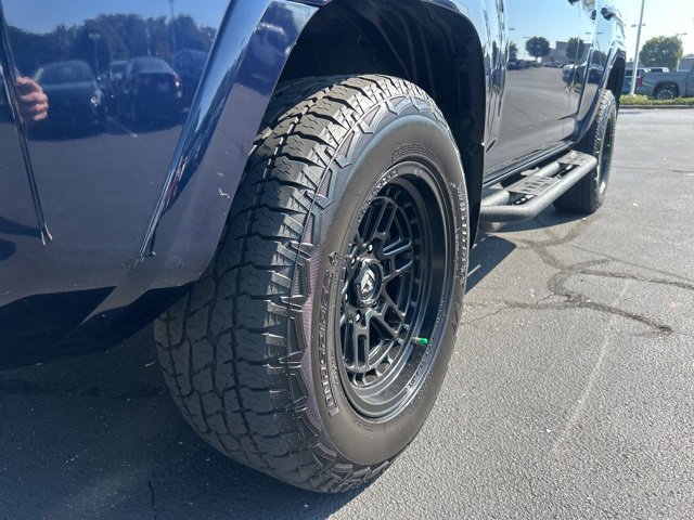 Used 2016 Toyota 4Runner SR5 Premium image 12