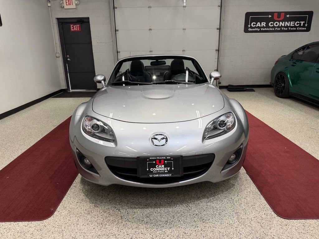 Used 2011 MAZDA MX-5 Miata Sport RWD image 8