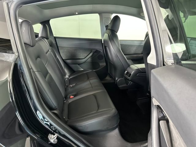Used 2021 Tesla Model Y Long Range image 26