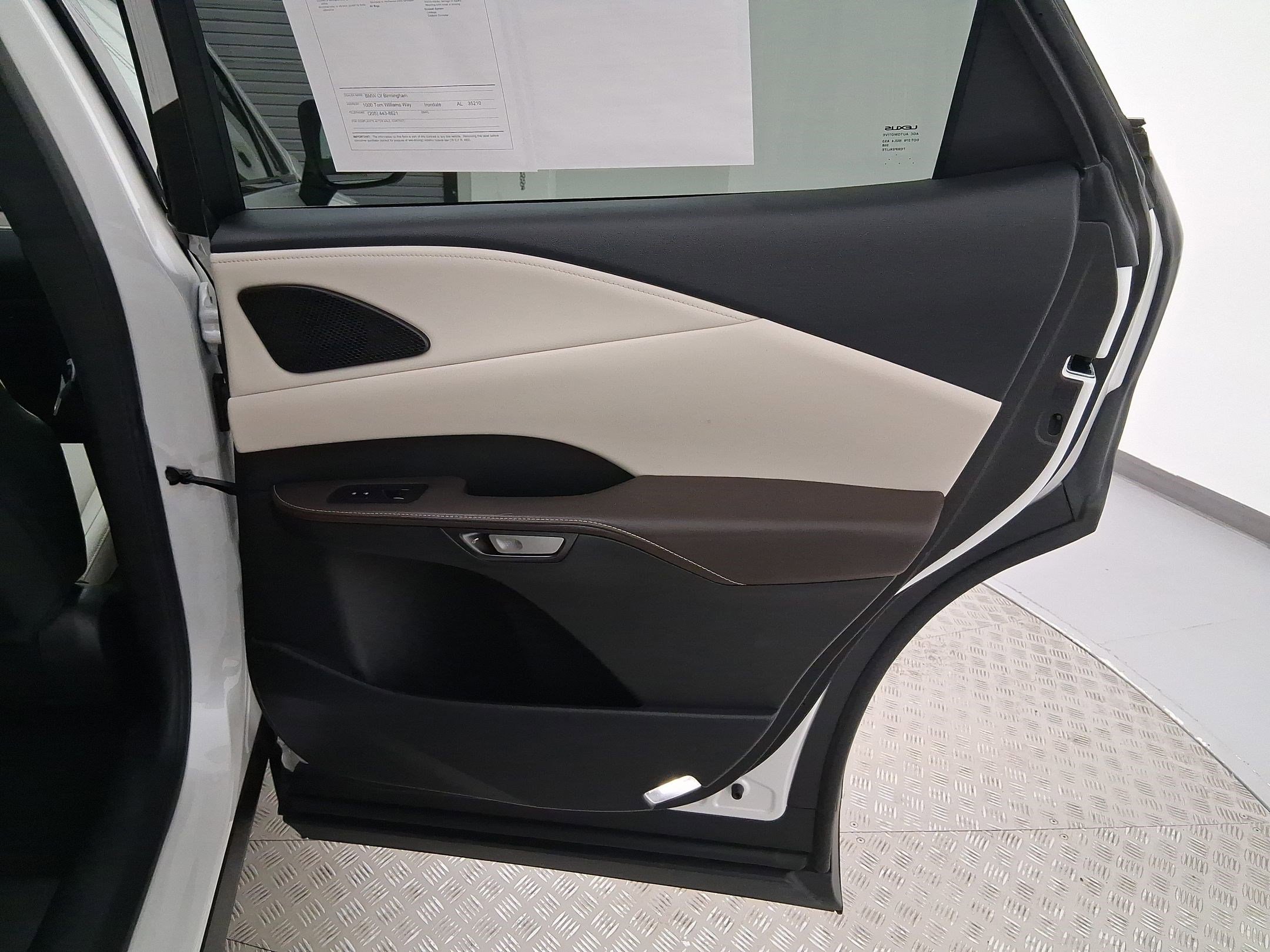 Used 2024 Lexus RX 350 Premium Plus w/ Convenience Package image 28