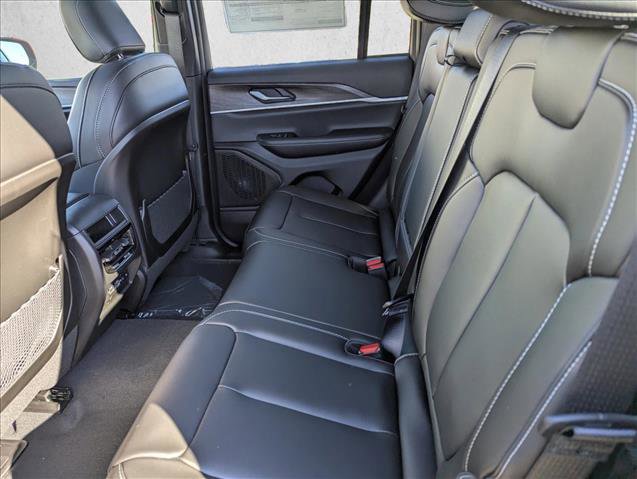 New 2025 Jeep Grand Cherokee Limited AWD/4WD image 26