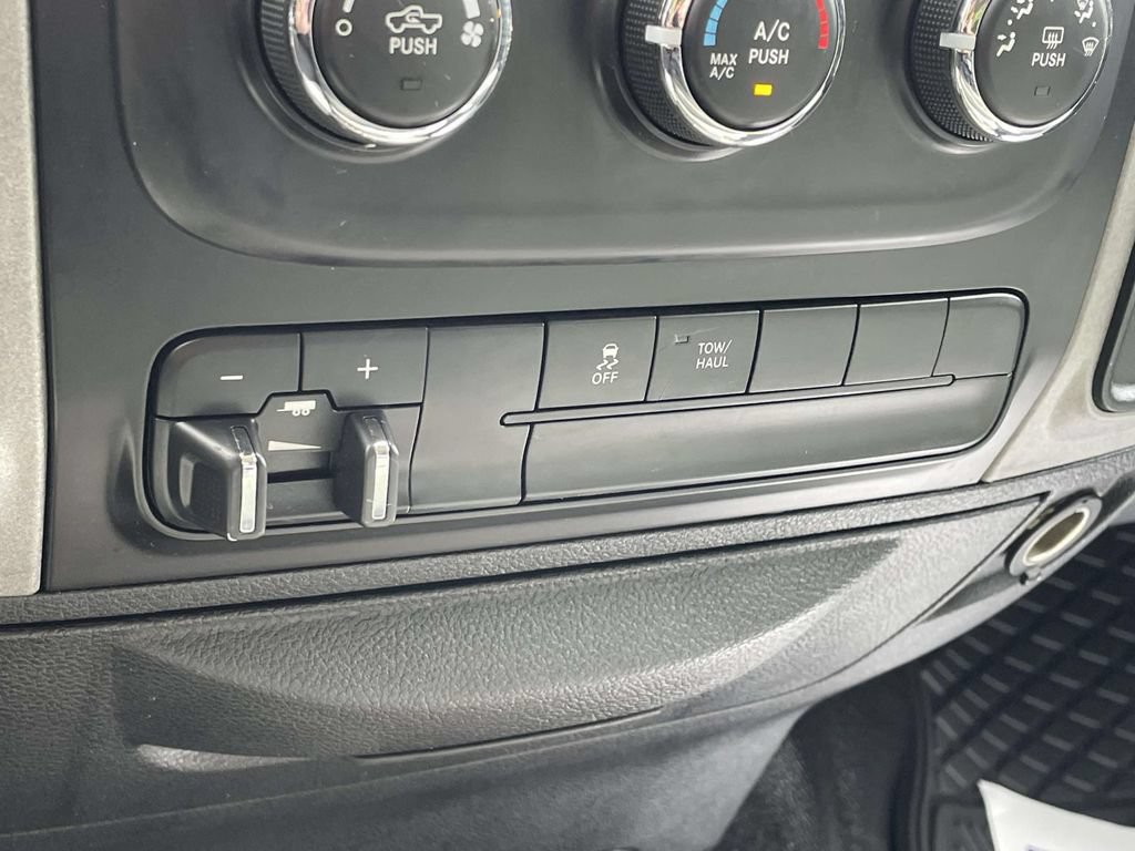 Used 2015 RAM 1500 Tradesman w/ Popular Equipment Group AWD/4WD image 28
