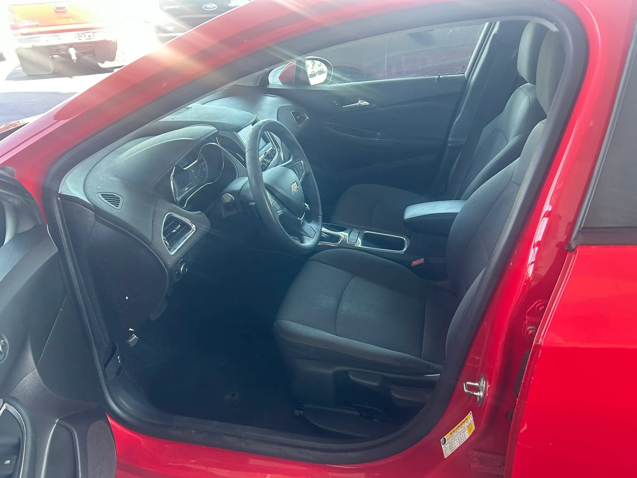 Used 2019 Chevrolet Cruze LS w/ LS Convenience Package FWD image 10