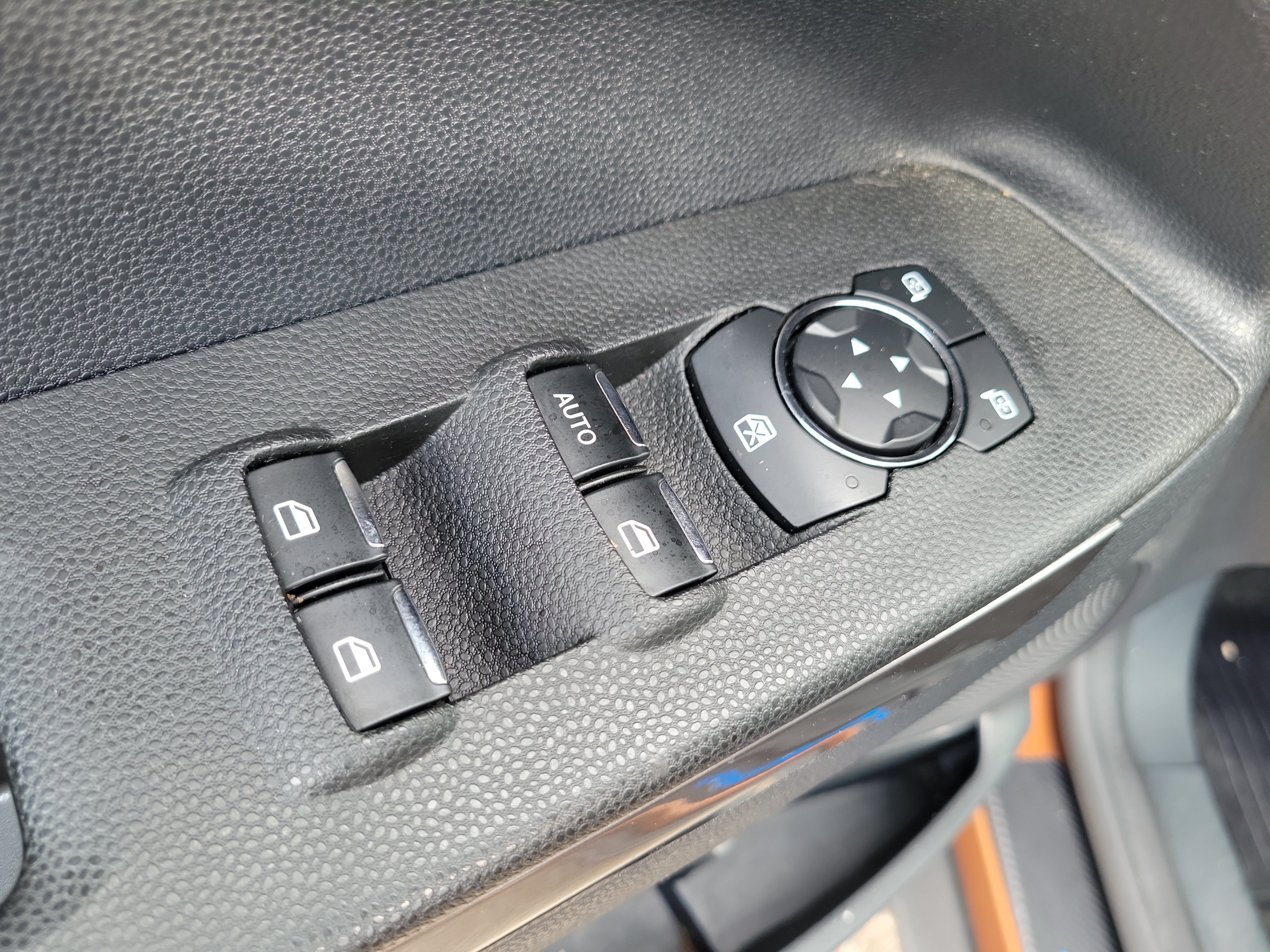 Used 2020 Ford EcoSport SE w/ SE Convenience Package AWD/4WD image 18