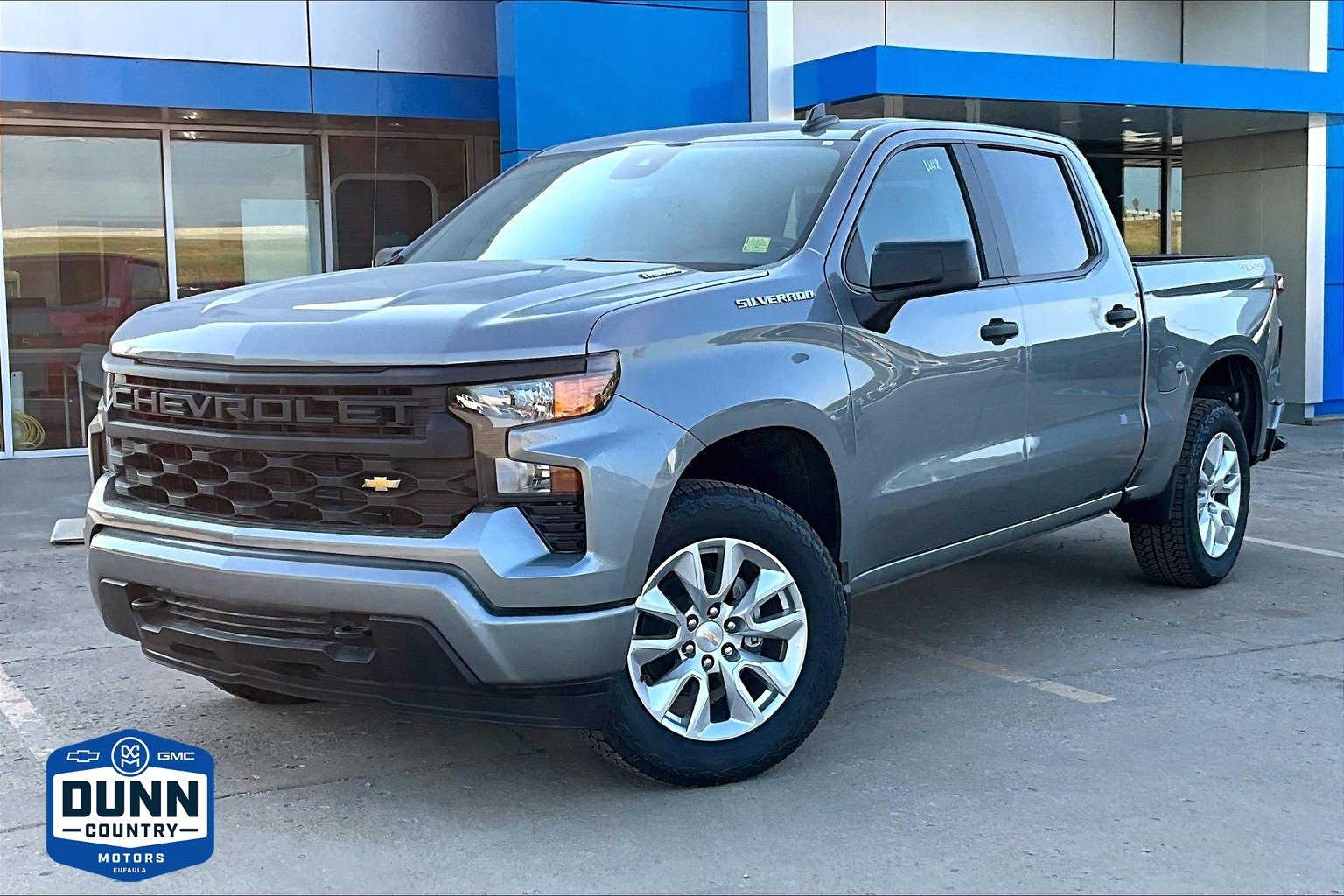 New 2025 Chevrolet Silverado 1500 Custom video 1