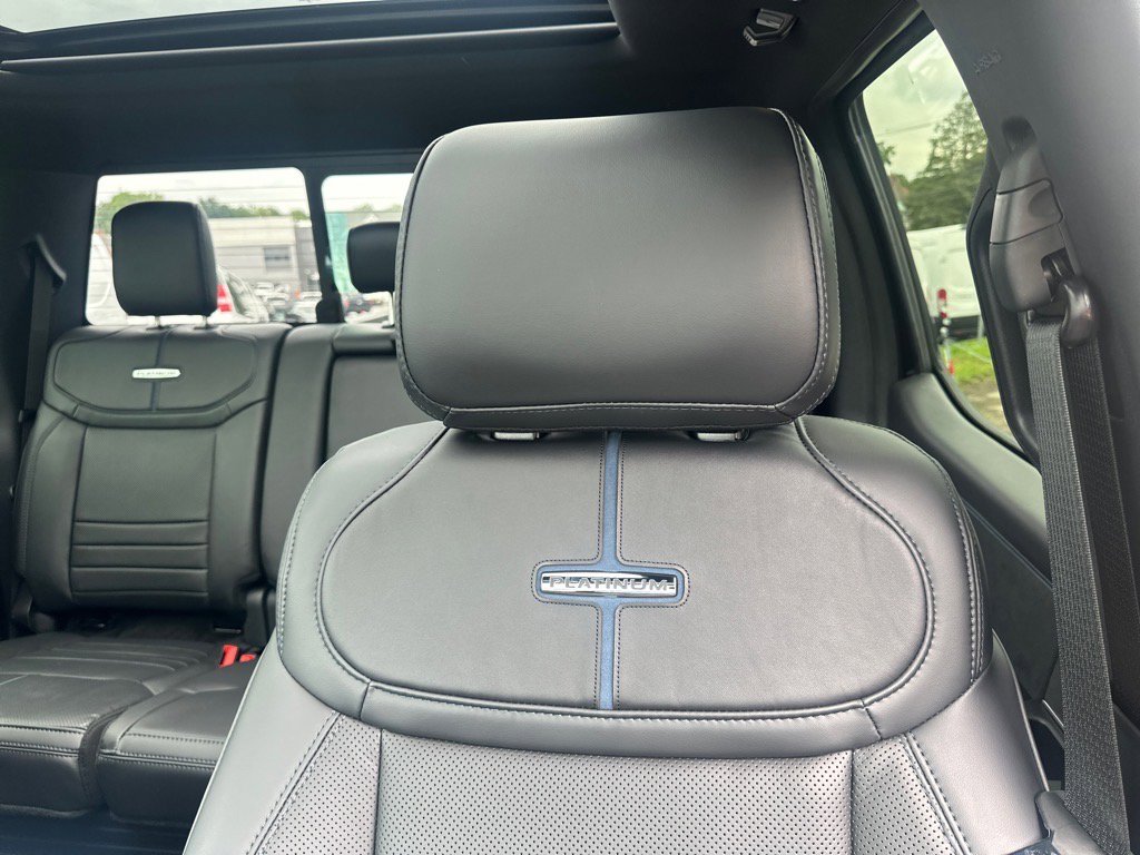 New 2025 Ford F250 Platinum image 19