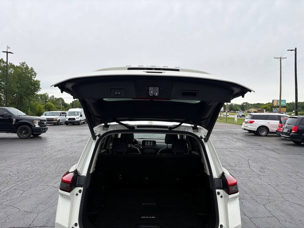 Used 2021 Nissan Rogue SL w/ Premium Package AWD/4WD image 11