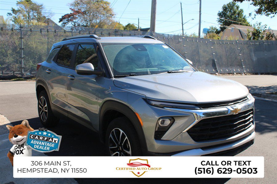 Used 2025 Chevrolet TrailBlazer LT AWD/4WD image 4