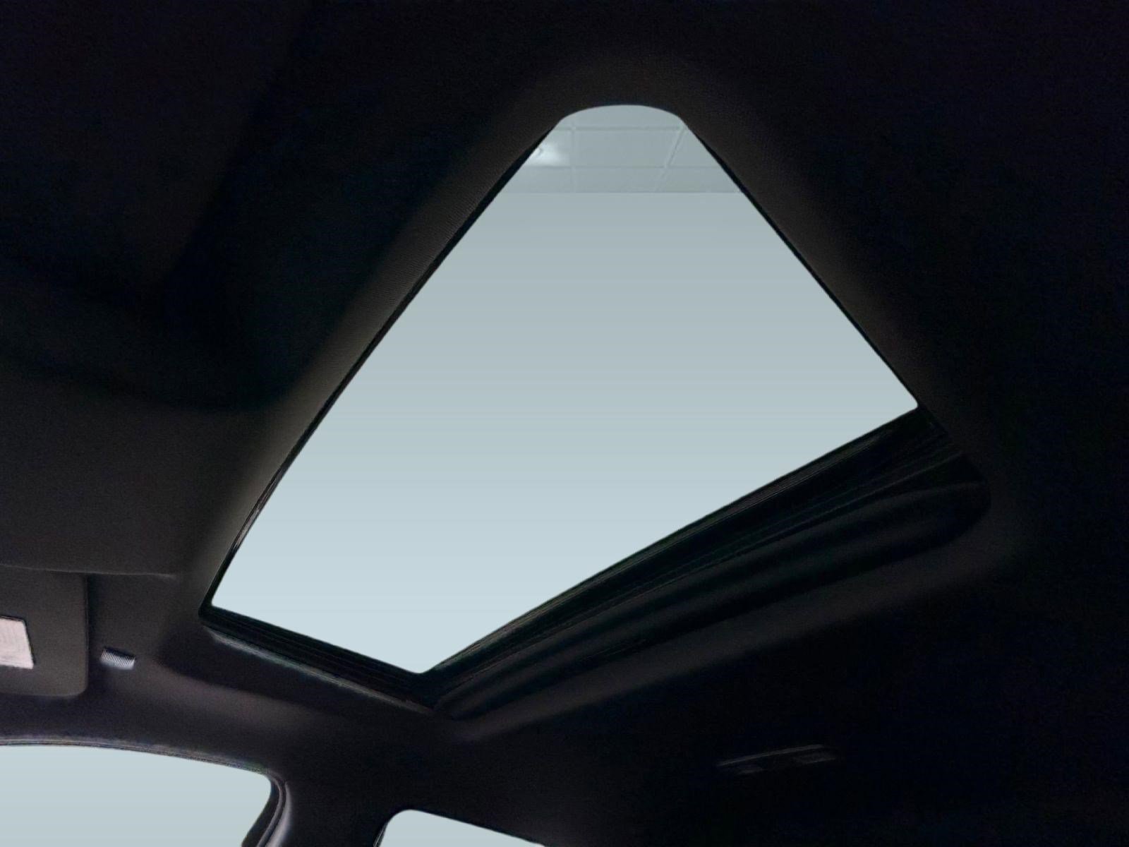 Used 2022 GMC Sierra 1500 AT4 w/ AT4 Premium Package image 13