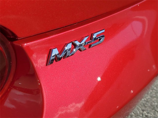 Used 2016 MAZDA MX-5 Miata Club image 8