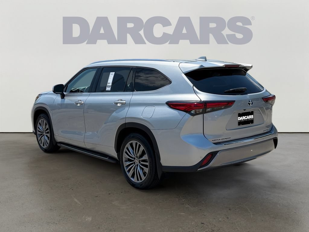 Used 2023 Toyota Highlander Platinum AWD/4WD image 5