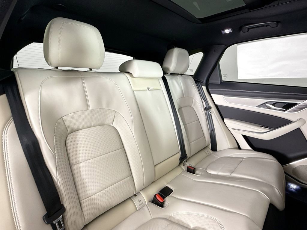 Used 2025 Jaguar F-PACE R-Dynamic S image 15