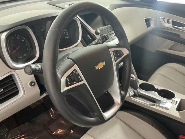 Used 2016 Chevrolet Equinox LTZ w/ Enhanced Convenience Package FWD image 33