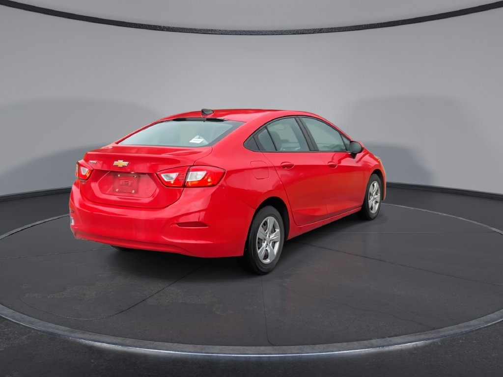Used 2018 Chevrolet Cruze LS FWD image 8