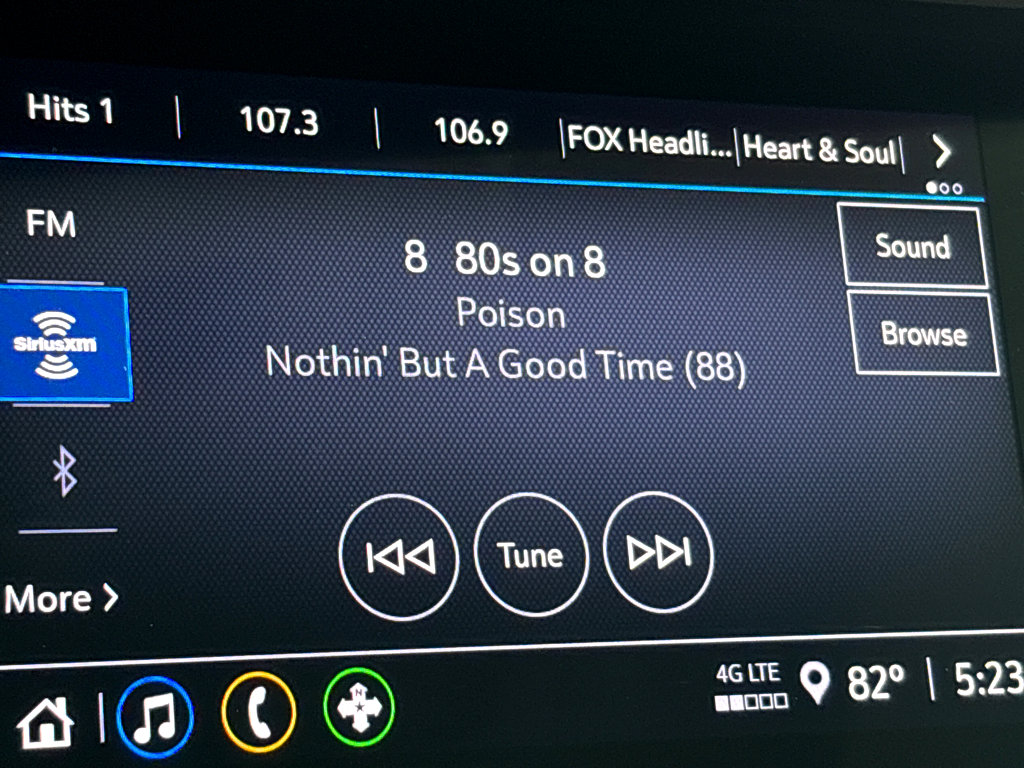 Used 2022 Buick Envision Preferred w/ Sport Touring Package image 5