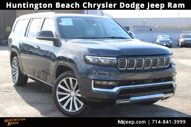 Used 2023 Jeep Grand Wagoneer L 4WD w/ Flexible Seating Group