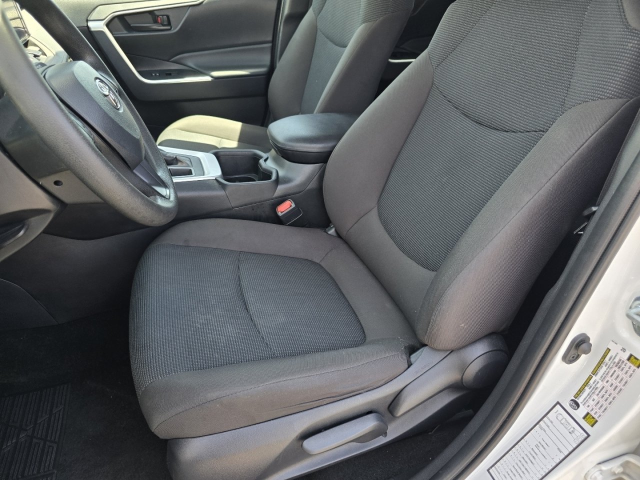 Certified 2024 Toyota RAV4 LE AWD/4WD image 21
