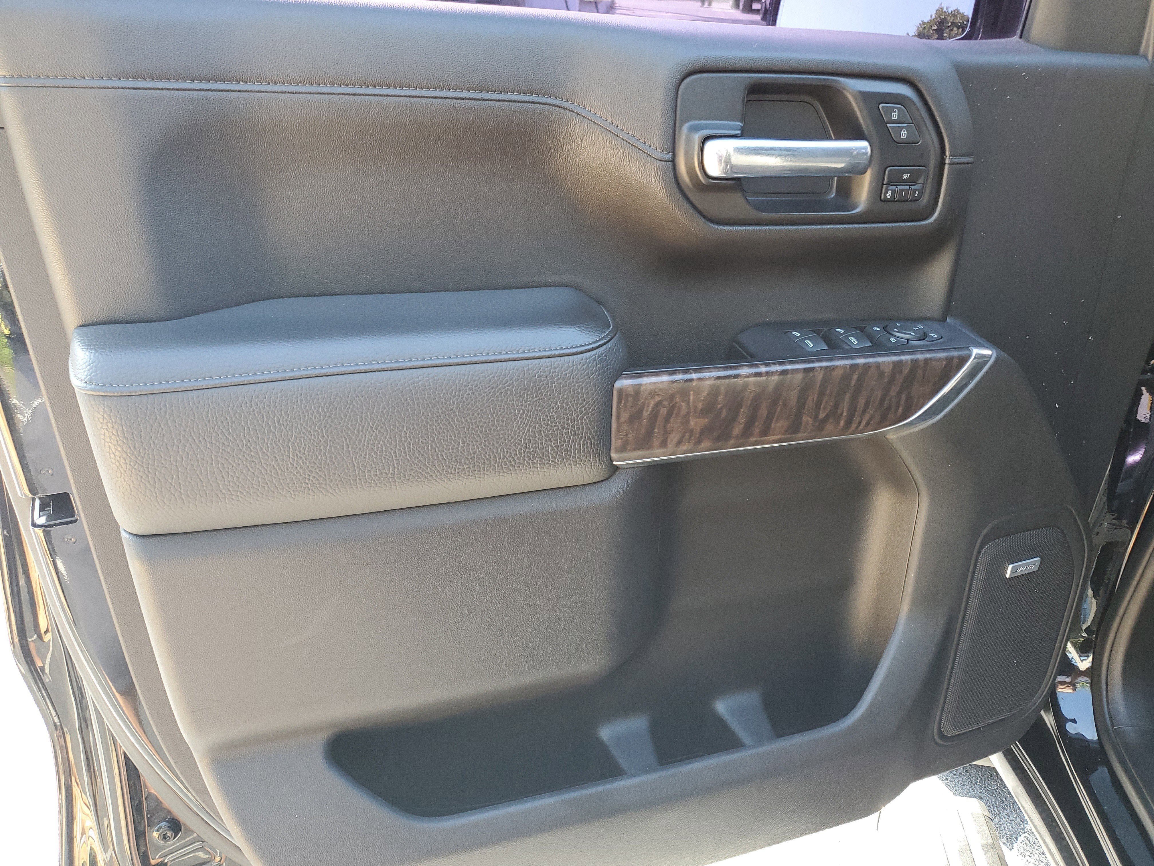 Used 2021 GMC Sierra 1500 Denali w/ Denali Ultimate Package image 8