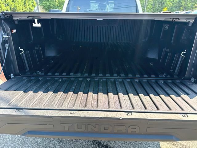 Used 2025 Toyota Tundra Limited AWD/4WD image 17