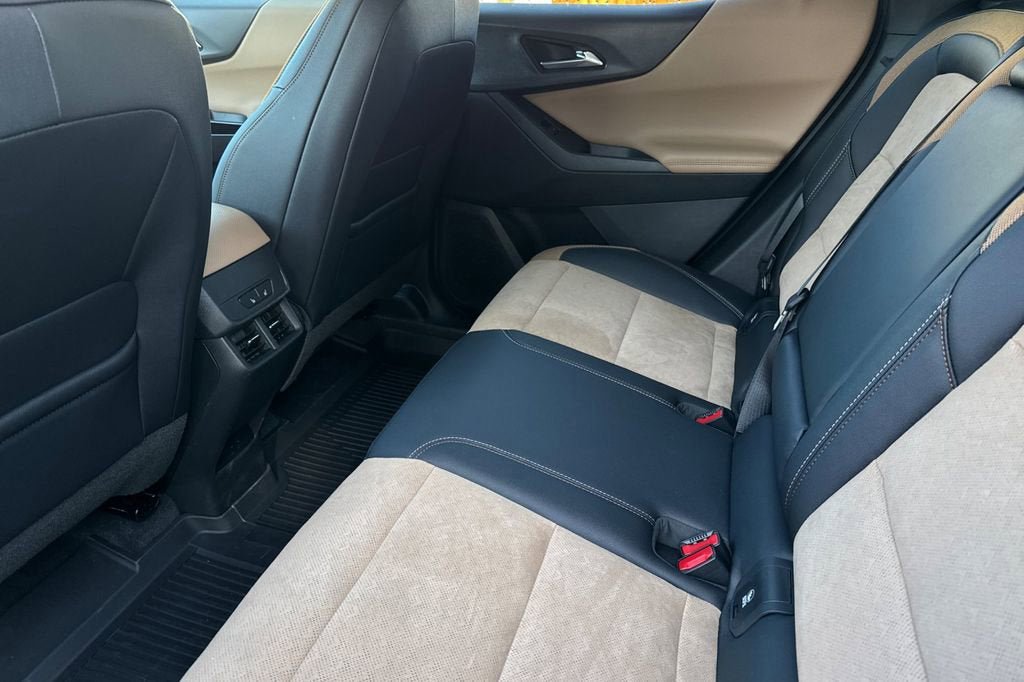 New 2026 Chevrolet Equinox ACTIV w/ Convenience Package III FWD image 12