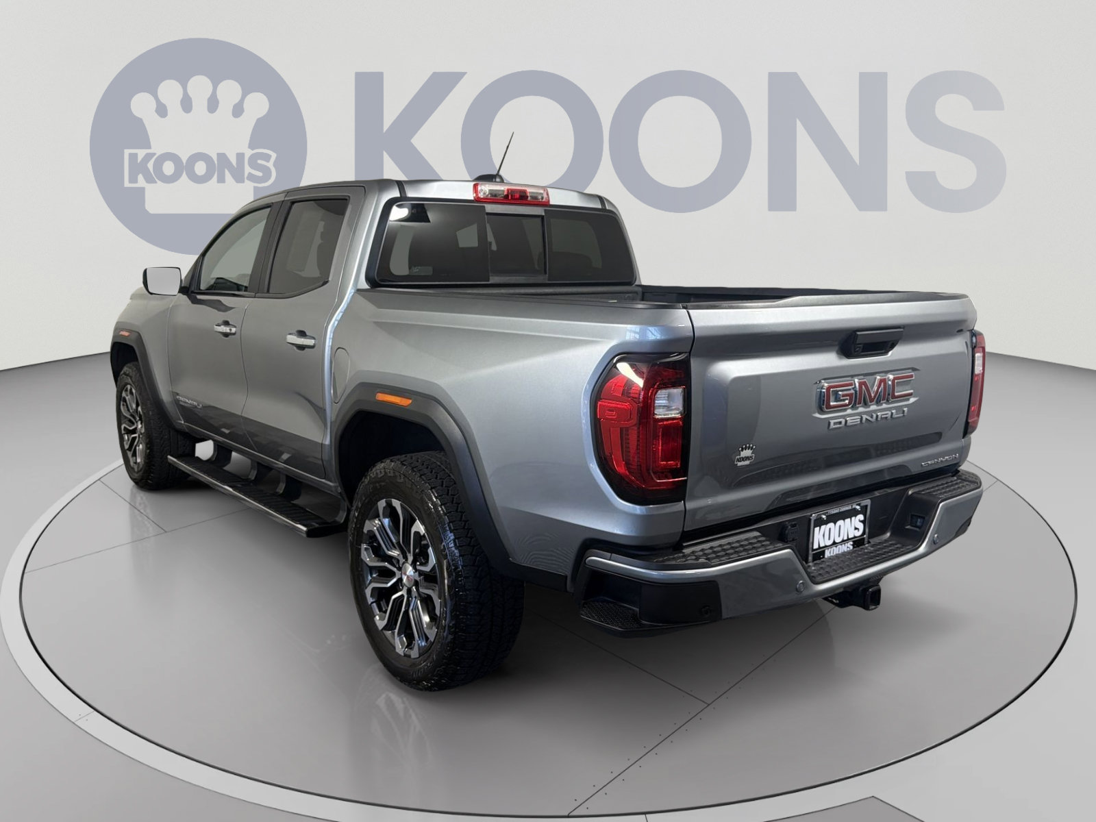 Used 2024 GMC Canyon Denali AWD/4WD image 4