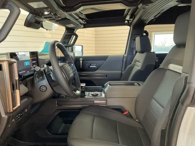 Used 2025 GMC Hummer EV 2X w/ LPO, Illumination Package image 9
