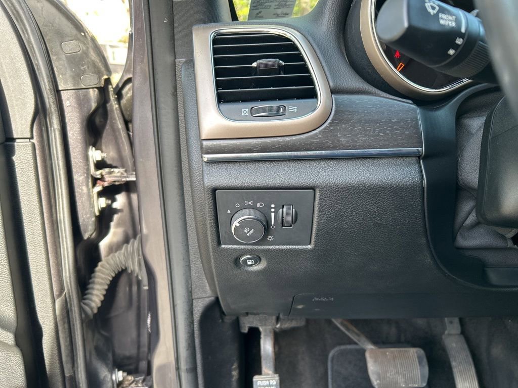 Used 2015 Jeep Grand Cherokee Limited w/ Trailer Tow Group IV image 24