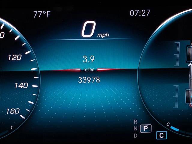 Used 2022 Mercedes-Benz GLA 250 4MATIC w/ Premium Package Lite image 11