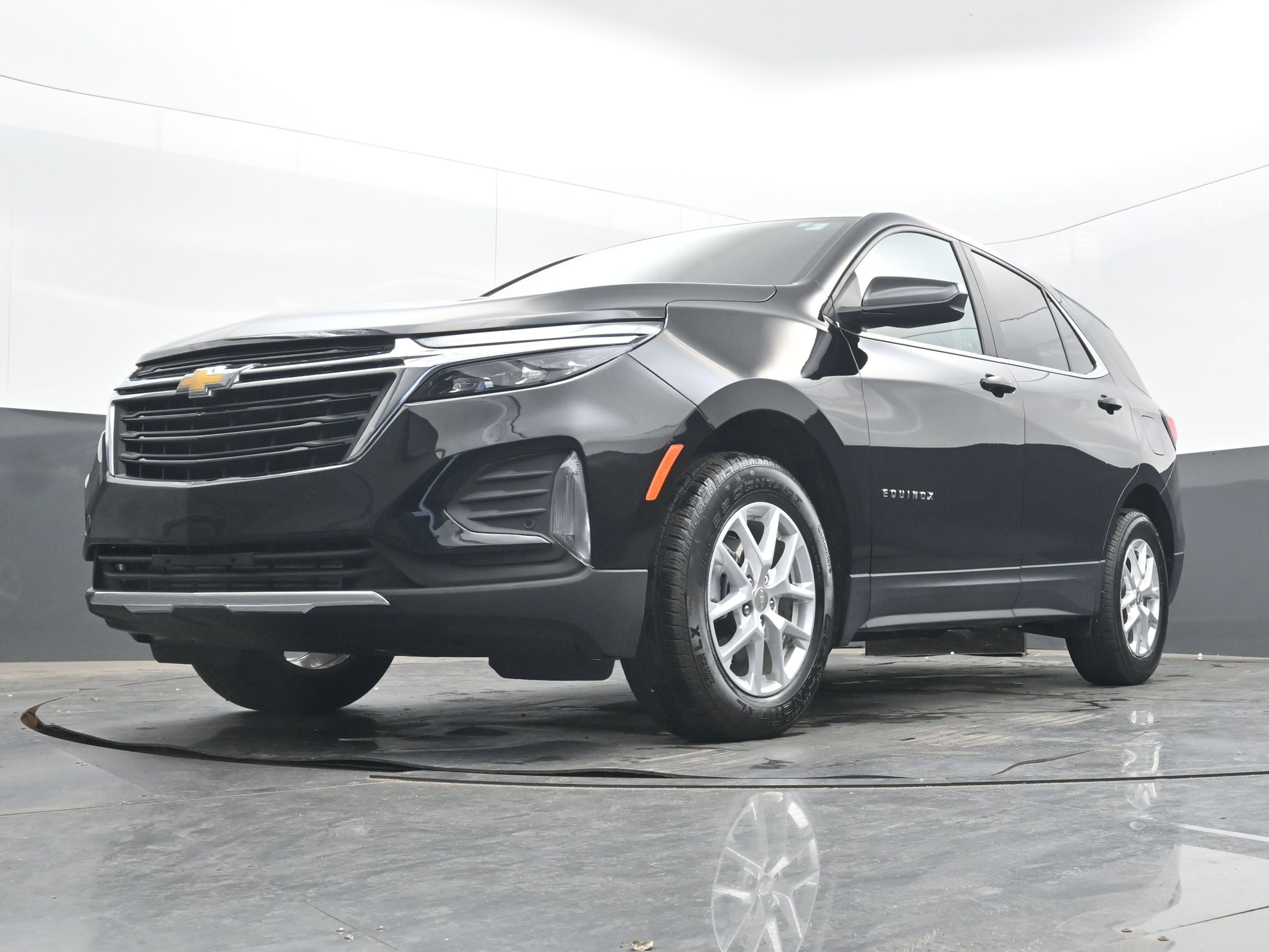 Used 2024 Chevrolet Equinox LT image 20