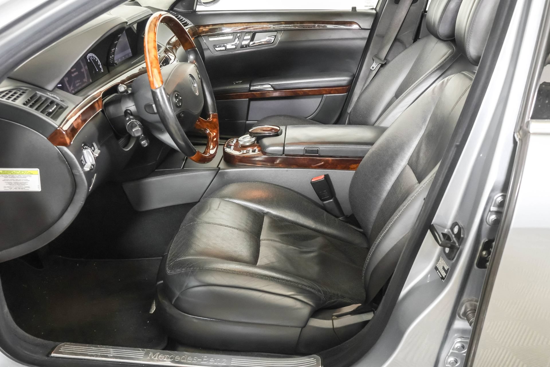 Used 2007 Mercedes-Benz S 600 image 21