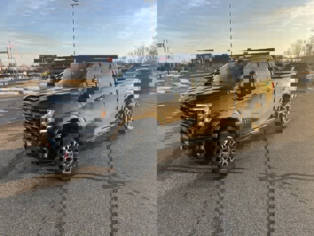 Used 2021 GMC Sierra 3500 AT4 w/ AT4 Premium Plus Package image 7