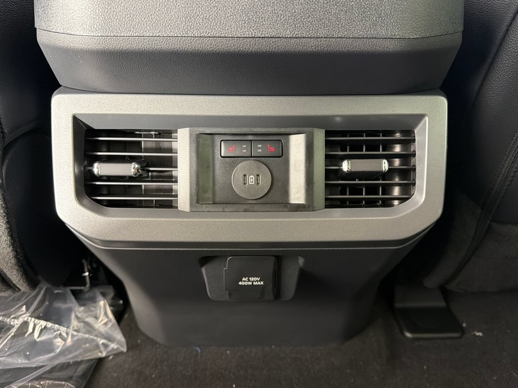 New 2026 Ford F350 Lariat w/ Lariat Premium Package AWD/4WD image 17