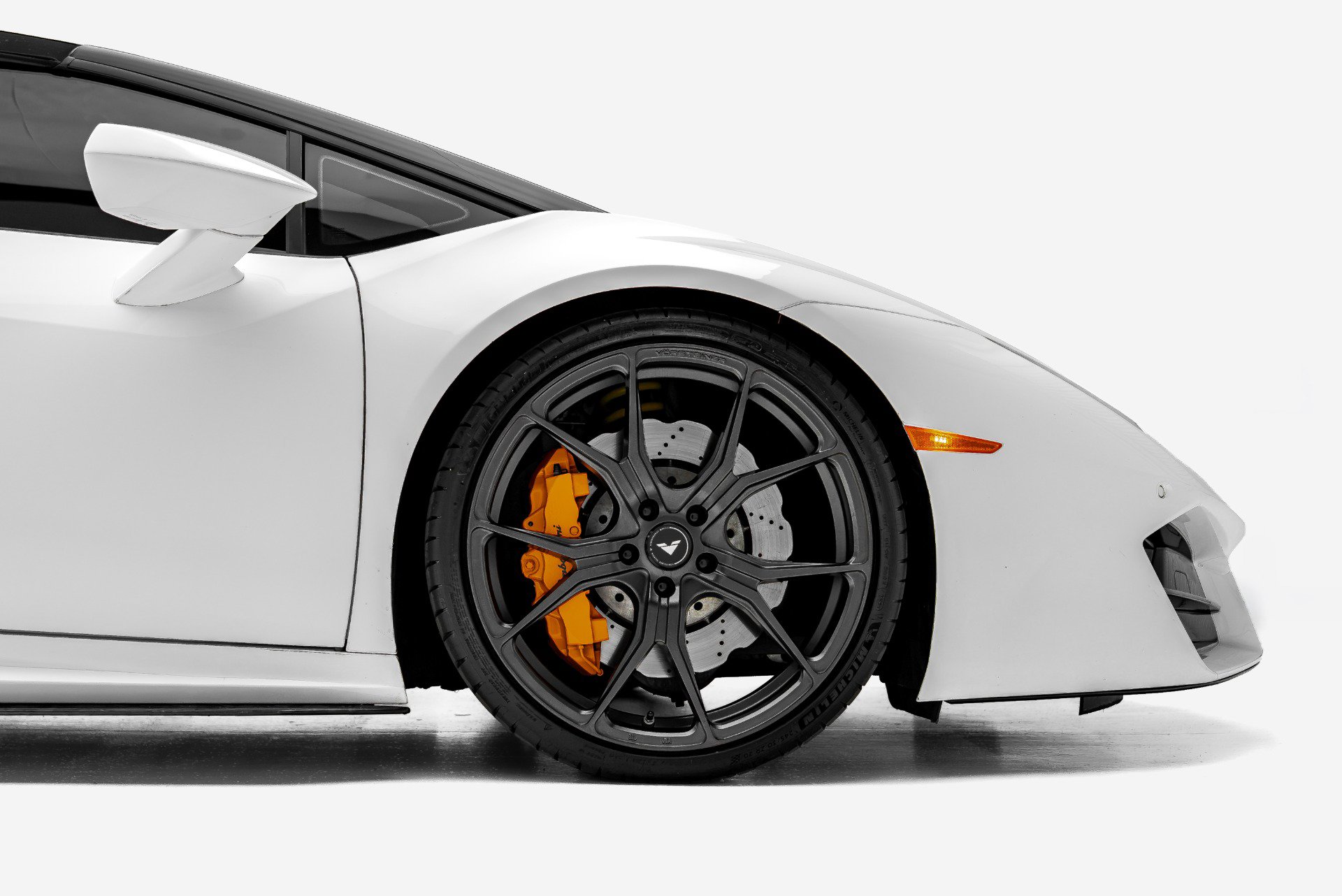 Used 2017 Lamborghini Huracan LP 580-2 RWD image 18