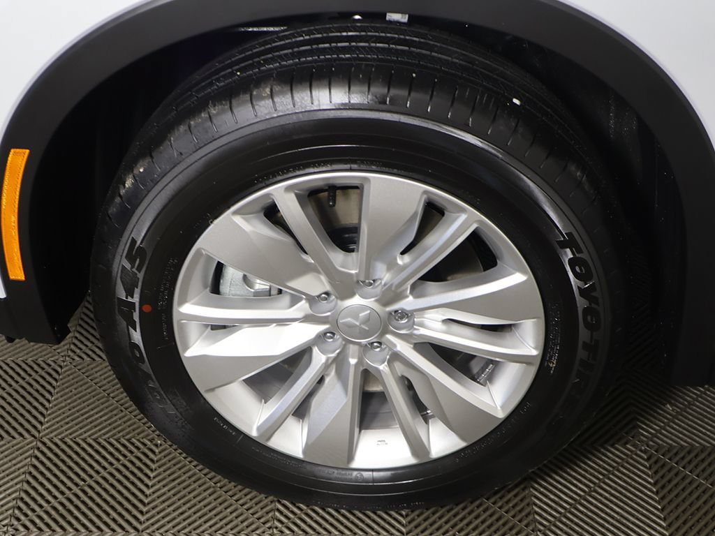 New 2026 Mitsubishi Outlander ES AWD/4WD image 19