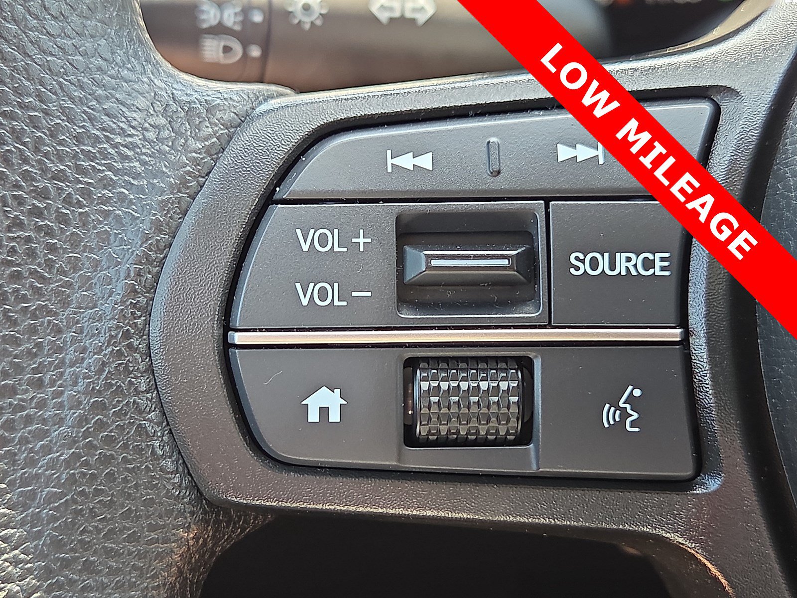 Used 2025 Honda CR-V LX image 21