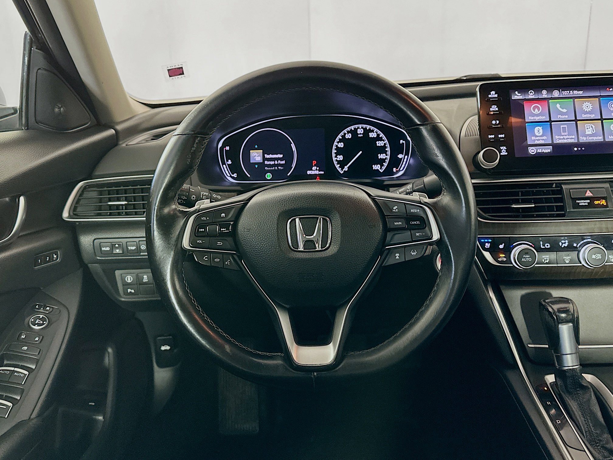 Used 2018 Honda Accord Touring image 18