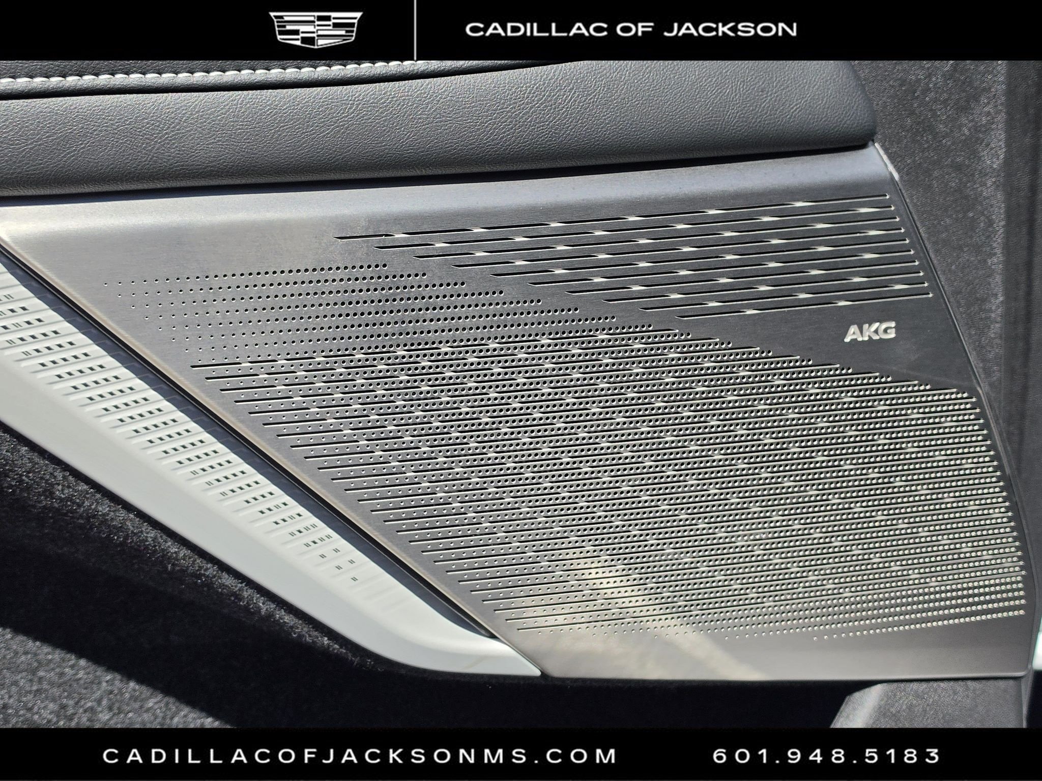 New 2027 Cadillac Optiq Sport w/ LPO, Floor Liner Package AWD/4WD image 17