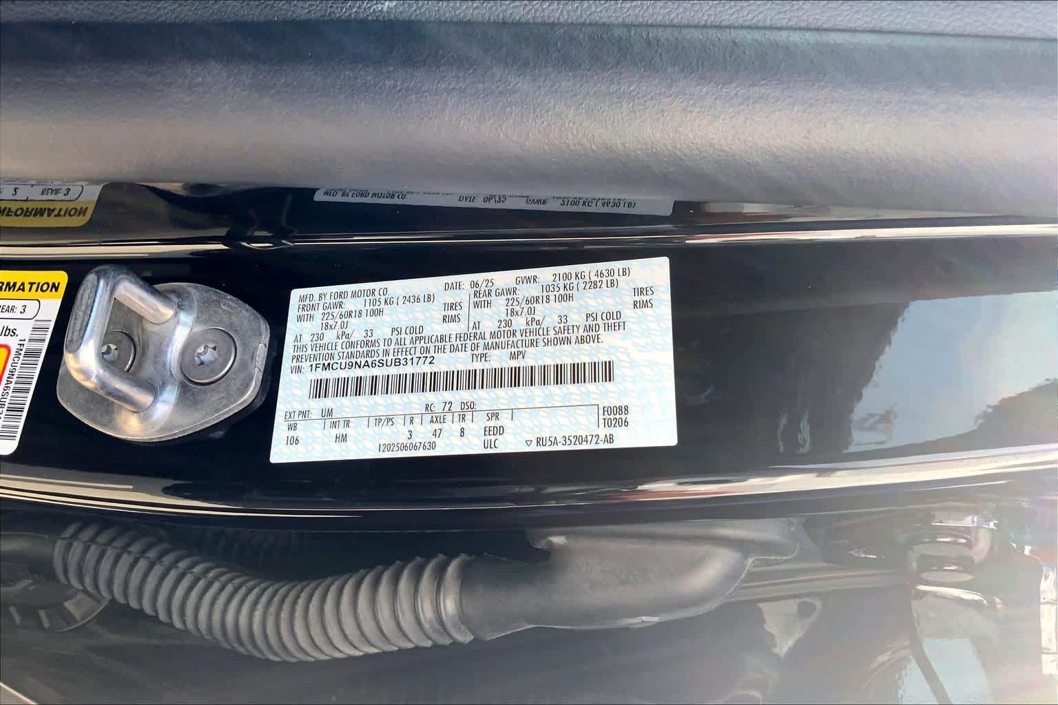 Used 2025 Ford Escape ST-Line Select AWD/4WD image 36