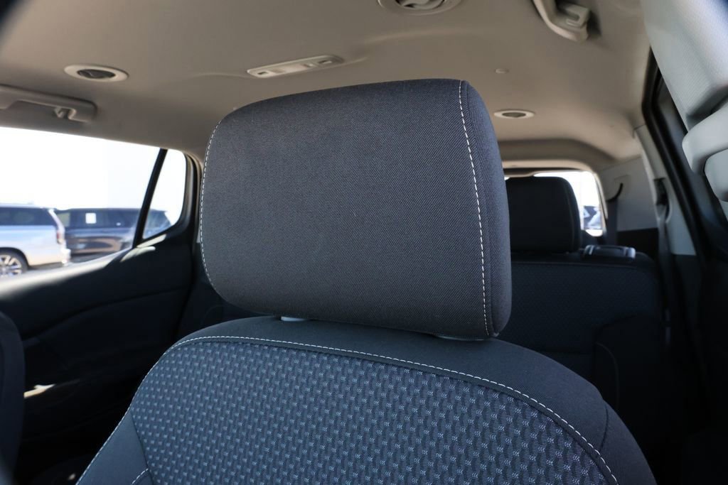 Used 2023 GMC Acadia SLE w/ Driver Convenience Package image 11