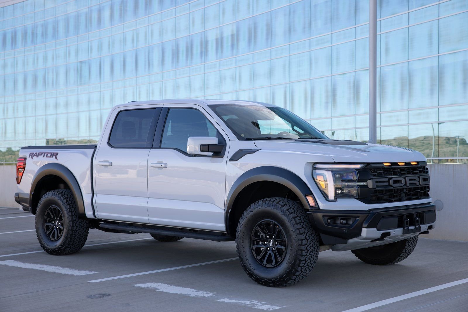 Used 2025 Ford F150 Raptor image 56