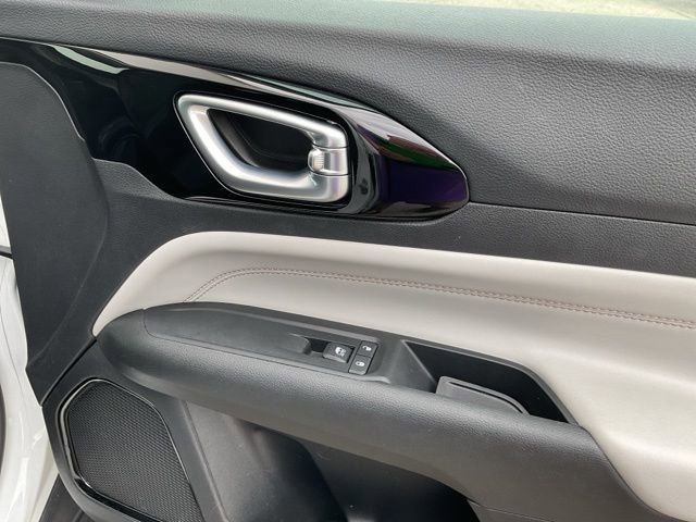 Used 2022 Jeep Compass Limited image 16