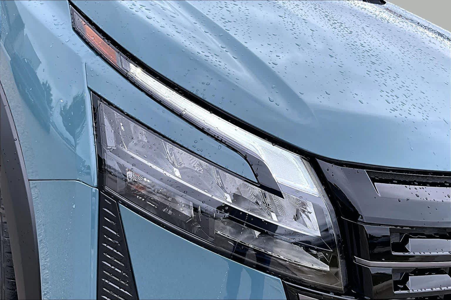 New 2026 Nissan Pathfinder SL FWD image 13